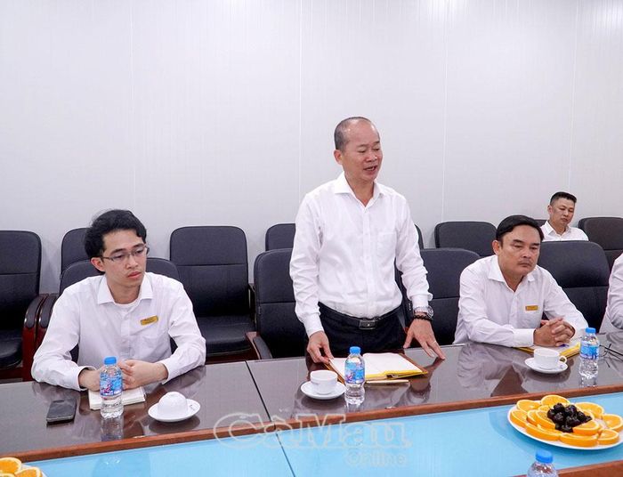  Ông Lê Văn Điệp, Tổng Giám đốc Công ty TNHH Chế biến thủy sản Minh Phú Khánh An, cho biết trong những tháng gần đây thu nhập của công nhân công ty bình quân khoảng 10 triệu đồng.
