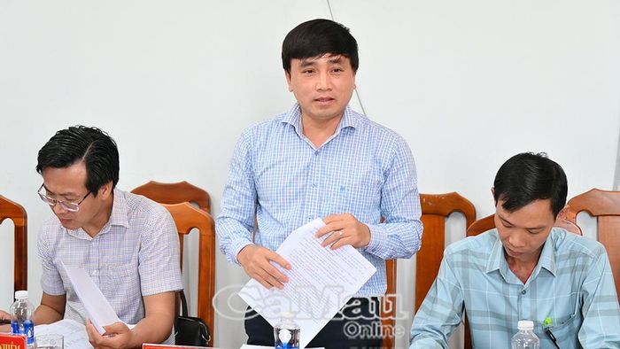 Ông Bùi Minh Tiến, Phó Trưởng phòng Thương mại - Sở Công Thương, đề nghị rà soát, đề xuất các chính sách hỗ trợ để doanh nghiệp, cơ sở sản xuất được tiếp cận đề án khuyến công và tham gia xúc tiến thương mại.