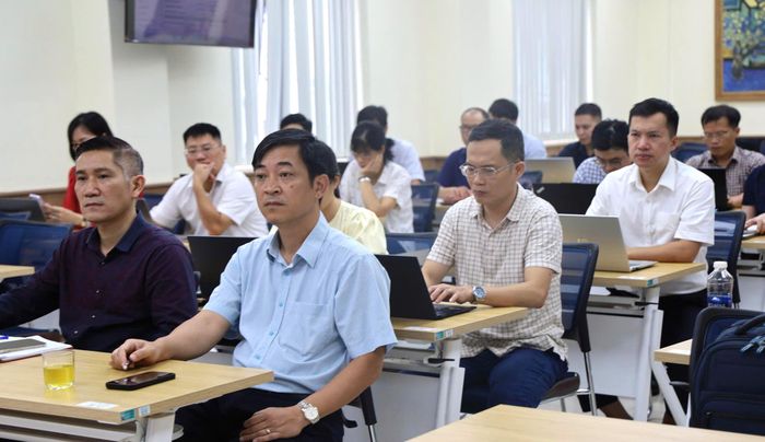 Các kiểm toán viên tham dự khóa học. ẢNH: N.LY