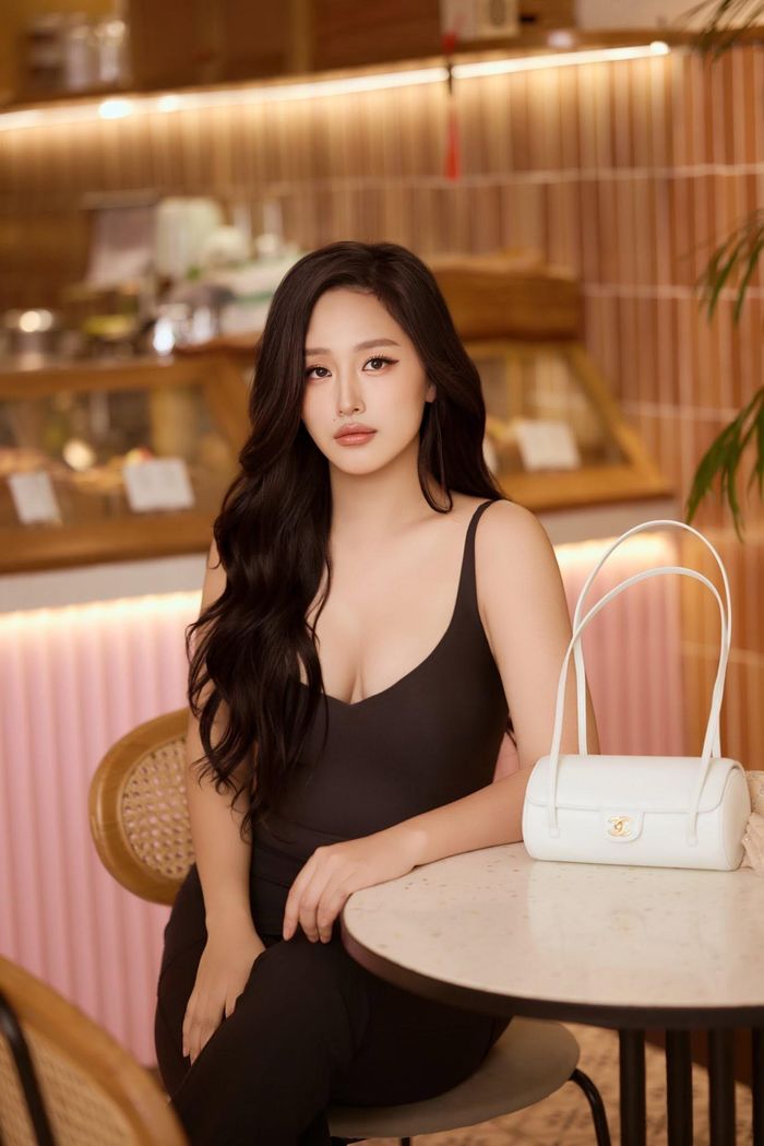 Thời gian gần đây, Mai Phương Thúy liên tục cập nhật cuộc sống tại Việt Nam và Mỹ. Ảnh: FBNV
