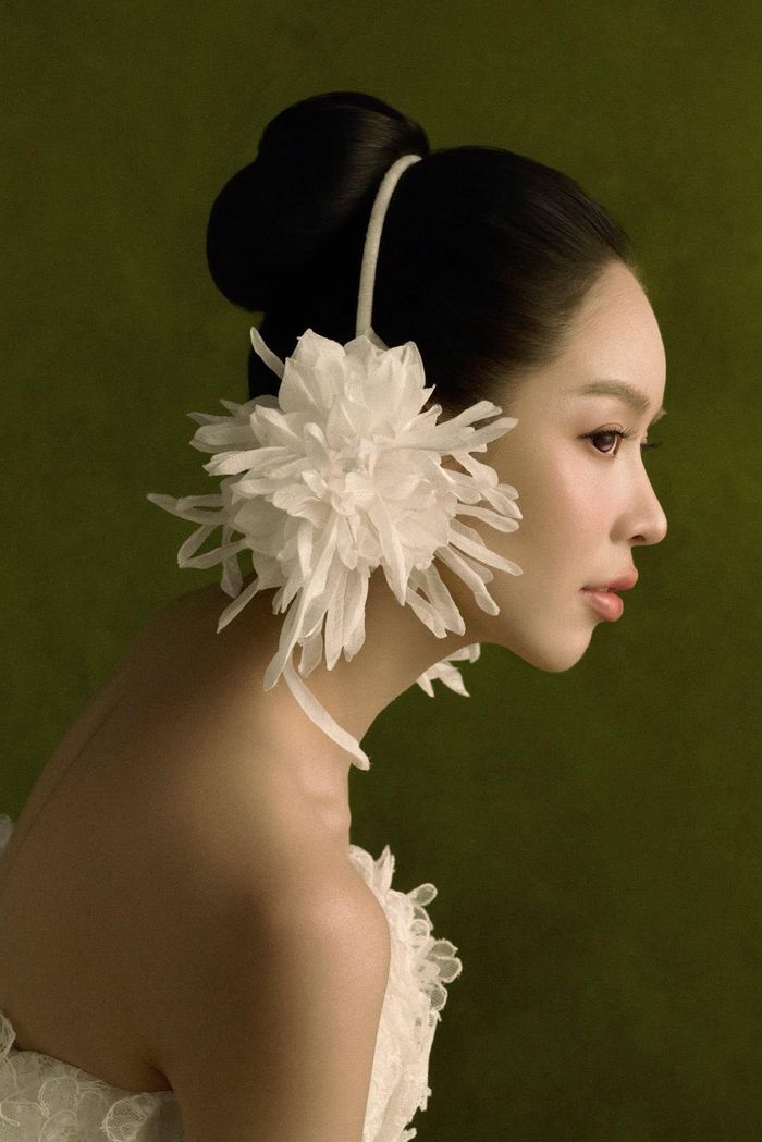 Thanh Thủy khoe nhan sắc trong bộ sưu tập LOVE No.6. (Ảnh: Milor Trần)