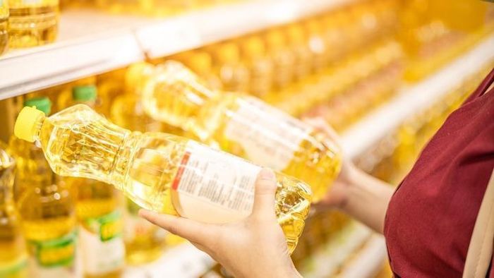 Không nên dùng dầu ăn đã mở nắp quá lâu