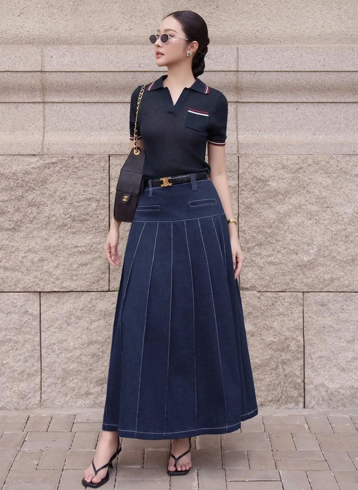 Chân váy maxi denim mang đến cảm giác mềm mại mà vẫn giữ được vẻ khỏe khoắn đặc trưng