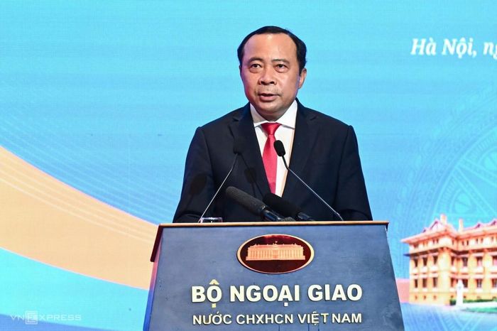 Thủ tướng Lê Minh Hưng phát biểu tại phiên họp ngày 4/8 (Ảnh: Giang Huy).