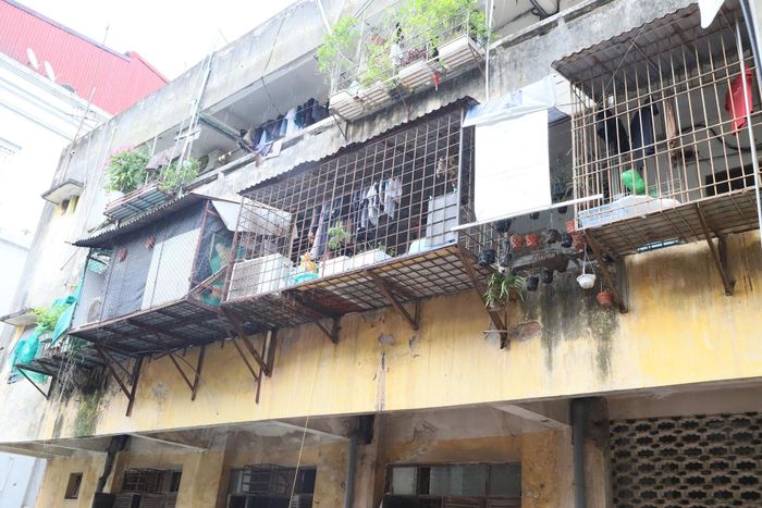 Hiện nay, UBND phường đang phối hợp với Sở Xây dựng Hà Nội tổ chức lựa chọn, thẩm định báo cáo UBND thành phố phê duyệt giao chủ đầu tư dự án theo quy định tại Nghị quyết số 66/NQ-HĐND của HĐND thành phố ngày 15-6-2026.