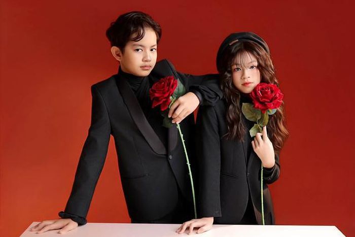 Sinh ra trong gia đình có truyền thống dancesport, Kubi (tên thật là Nguyễn Minh Cường) từ lâu đã trở thành gương mặt quen thuộc với khán giả yêu mến gia đình kiện tướng dancesport Khánh Thi và Phan Hiển. Không chỉ sở hữu vẻ ngoài sáng sủa, đáng yêu, cậu bé còn gây ấn tượng bởi tài năng nổi bật ở bộ môn khiêu vũ thể thao ngay từ khi còn rất nhỏ.