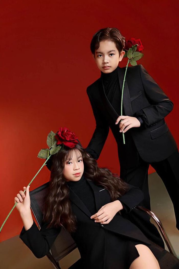 Về con trai Khánh Thi, mới 11 tuổi, Kubi đã chinh chiến ở nhiều giải đấu dancesport trong và ngoài nước. Cậu bé được xem là niềm tự hào của gia đình cũng như của làng khiêu vũ thể thao Việt Nam.