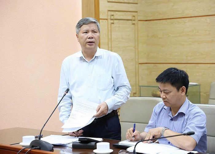 Ông Nguyễn Đức Hòa, Phó Giám đốc Bảo hiểm xã hội Việt Nam phát biểu. Ảnh: Trần Minh