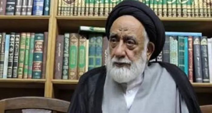 Trước đó, ông Mohammad Mahdi Tabatabaei, quan chức phụ trách thông tin và truyền thông tại Văn phòng Tổng thống Iran, cũng lên tiếng phủ nhận thông tin Tổng thống sắp từ chức.