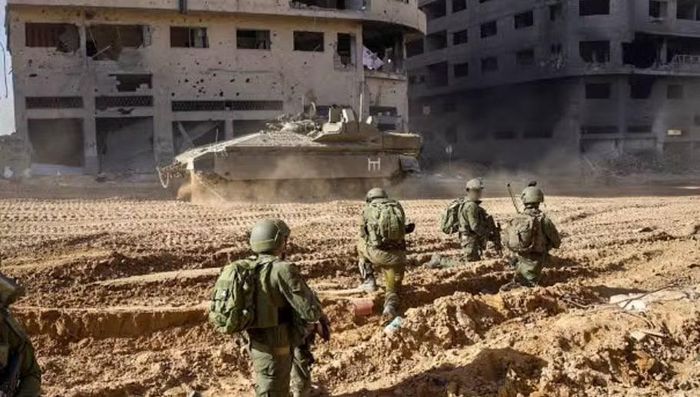 Ông nhấn mạnh chính phủ đã chỉ thị cho Lực lượng Phòng vệ Israel thực hiện mọi biện pháp cần thiết để bảo vệ lãnh thổ và người dân Israel.