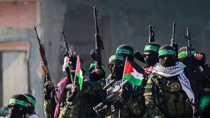 Theo nội dung đề xuất, sau khi Hamas bàn giao vũ khí, quân đội Israel sẽ chỉ phải rút khỏi những vị trí nằm ngoài "ranh giới vàng" được thiết lập theo thỏa thuận ngừng bắn giữa Israel và Hamas vào tháng 10/2025.
