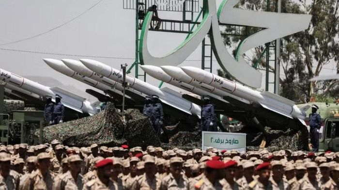 Houthi cho biết đã tấn công 8 tàu chở dầu của Arab Saudi kể từ khi áp đặt lệnh phong tỏa hàng hải.
