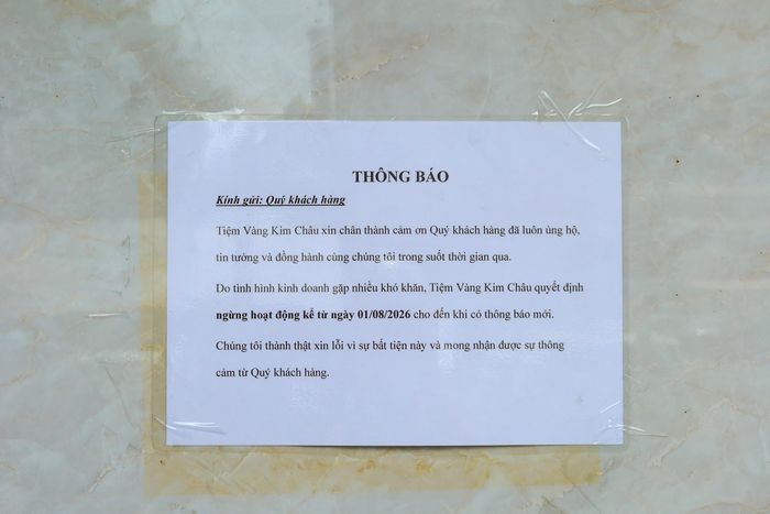  Trong khi đó, Kim Châu (đường An Dương Vương, phường An Đông) từng dự kiến mở cửa trở lại vào ngày 30/7. Nhưng ngay sau đó, thương hiệu bất ngờ công bố tiếp tục ngừng hoạt động từ ngày 1/8 cho đến khi có thông báo mới. 
