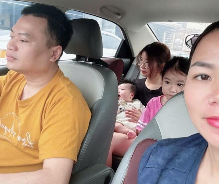  Sáu tháng sau biến cố, anh Phương gần như trở lại cuộc sống bình thường. Anh quay lại Lào, tiếp tục đứng trên bục giảng dạy tiếng Việt và làm công việc phiên dịch. Ảnh: GĐCC. 