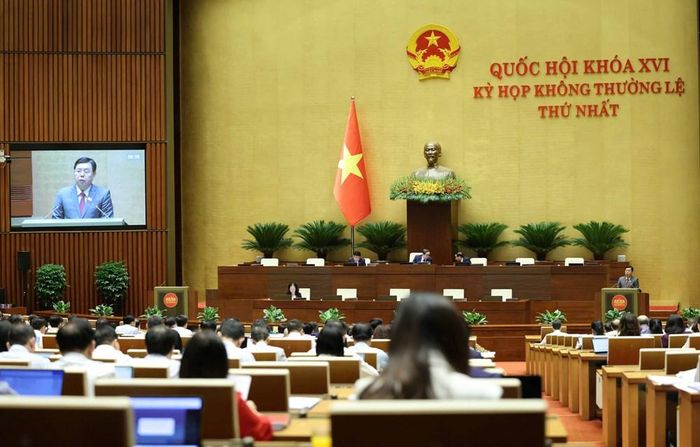 Quốc hội nghe Tờ trình, Báo cáo thẩm tra về việc thành lập thành phố Bắc Ninh và Tờ trình, Báo cáo thẩm tra về việc thành lập thành phố Quảng Ninh