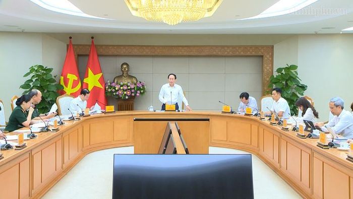 Phó Thủ tướng đề nghị rà soát toàn bộ hệ thống chỉ tiêu đến năm 2030, năm 2035; nhất là các chỉ tiêu về quy mô người học, tỉ lệ đào tạo STEM - Ảnh: VGP/Thu Sa