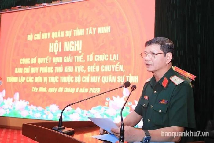 Thiếu tướng Lê Ngọc Hải chỉ đạo Bộ Chỉ huy quân sự tỉnh Tây Ninh giải quyết chế độ, chính sách, điều chuyển, điều động, bố trí, sắp xếp cán bộ, quân nhân chuyên nghiệp, hạ sĩ quan, binh sĩ theo thẩm quyền, đúng quy định.