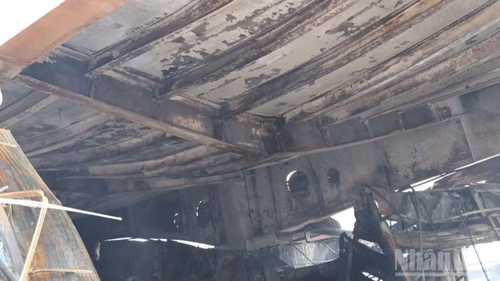 Vị trí bị hư hỏng có nguy cơ sụp đổ.