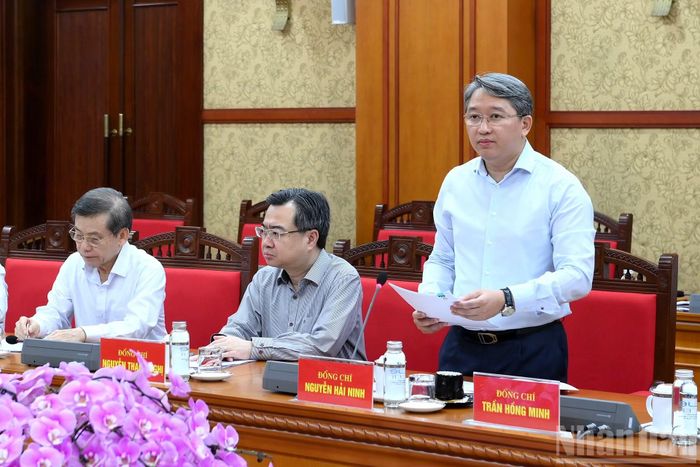 Chánh Văn phòng Trung ương Đảng Nguyễn Hải Ninh phát biểu tại cuộc làm việc.
