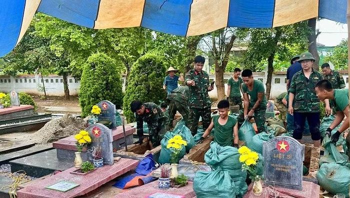 Mặc nắng, mặc mưa, mỗi ngày các chiến sĩ Bộ Chỉ huy quân sự tỉnh Điện Biên đều nỗ lực thực hiện khai quật, lấy mẫu hài cốt liệt sĩ.