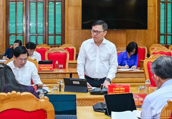Tổng Biên tập Báo Nhân Dân Lê Quốc Minh phát biểu tại hội nghị. (Ảnh: DUY LINH)