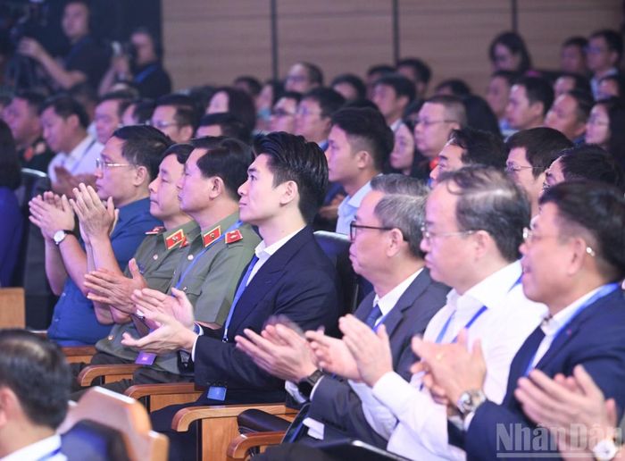 Các đại biểu dự lễ phát động hưởng ứng Ngày An ninh mạng Việt Nam.