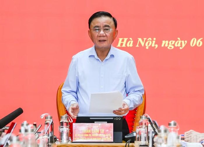 Thường trực Ban Bí thư Trần Cẩm Tú, Bí thư Đảng ủy các cơ quan Đảng Trung ương, phát biểu kết luận hội nghị. (Ảnh: DUY LINH)
