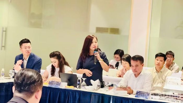Đại biểu thảo luận. (Ảnh: HNV)