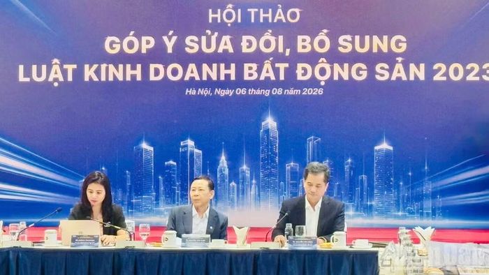 Chủ trì hội thảo. (Ảnh: HNV)