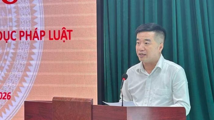 Thạc sĩ Nguyễn Quyết Chiến, Tổng Thư ký Liên hiệp các Hội Khoa học và Kỹ thuật Việt Nam phát biểu tại hội thảo. (Ảnh: BÍCH LIÊN)