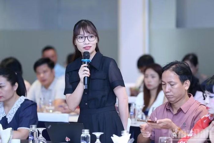 Đại diện Sun Group chia sẻ tại hội thảo. (Ảnh: HNV)