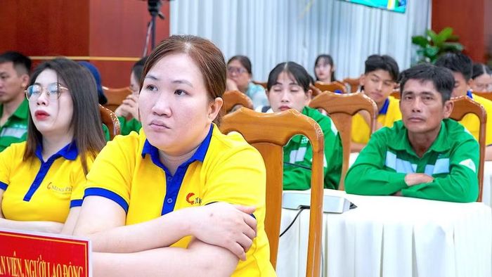 Đông đảo người lao động tham gia diễn đàn nhằm kiến nghị, gửi gắm những nguyện vọng chính đáng gắn liền với công việc, cuộc sống hằng ngày. (Ảnh: HOÀN THÀNH)