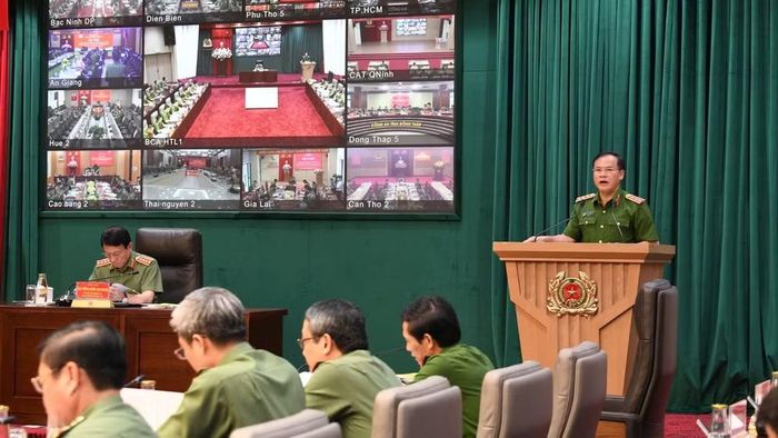 Thượng tướng Nguyễn Văn Long, Thứ trưởng Công an phát biểu khai mạc. (Ảnh: MẠNH HÀ)