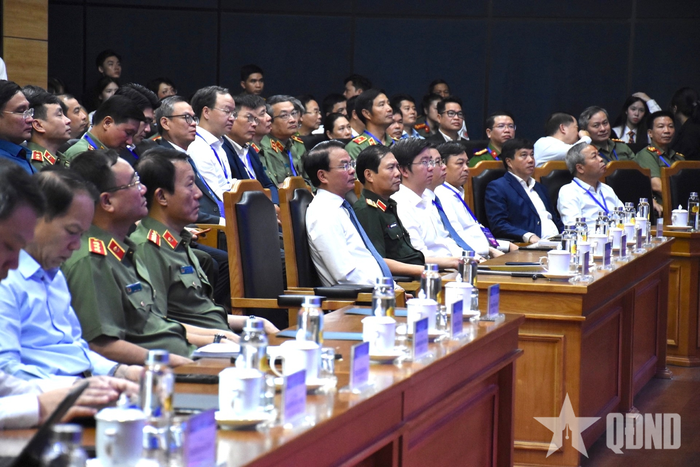 Các đại biểu tham dự sự kiện.