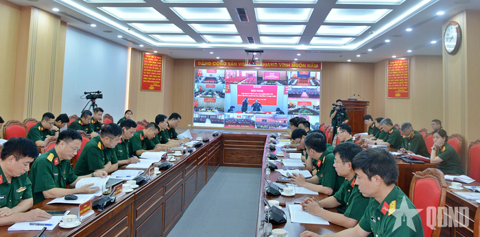 Các đại biểu dự tập huấn tại điểm cầu Cục Tài chính.