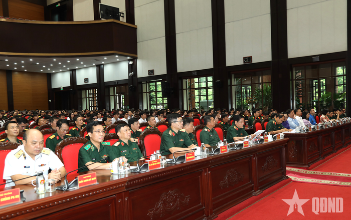 Các đại biểu dự hội nghị.