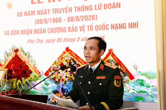 Thiếu tướng Vũ Viết Hoàng, Tư lệnh Binh chủng TTLL phát biểu tại buổi lễ.