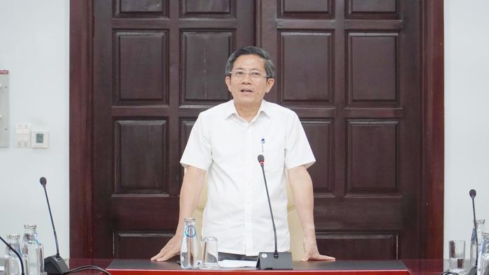Phó Chủ tịch UBND thành phố Trần Nam Hưng phát biểu chỉ đạo cuộc họp.