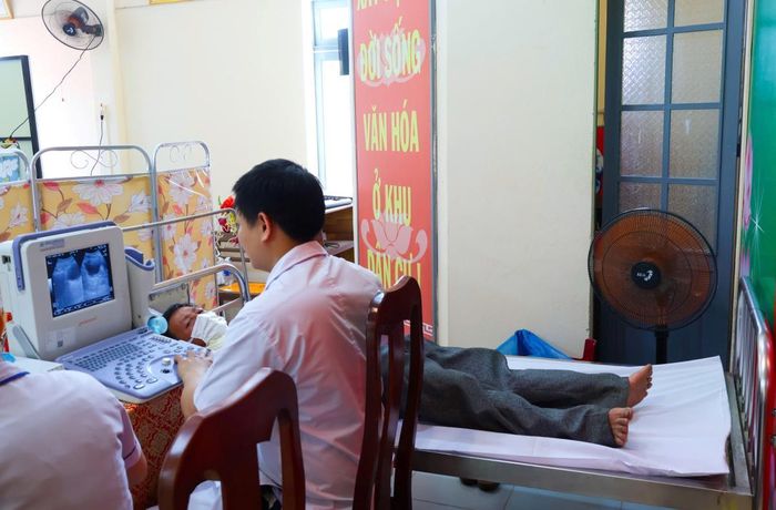 Phường Hòa Xuân tổ chức khám, sàn lọc bệnh bệnh miễn phí cho người có công trên địa bàn.