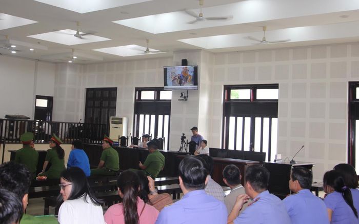VKSND thành phố trình chiếu, phân tích video trích xuất từ camera chứng minh Na có động cơ giết cháu Hoàng.
