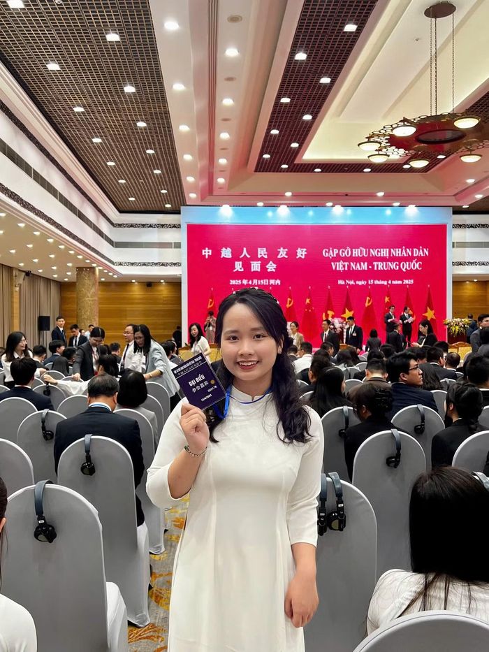 Đại biểu Gặp gỡ hữu nghị nhân dân Việt Nam - Trung Quốc.