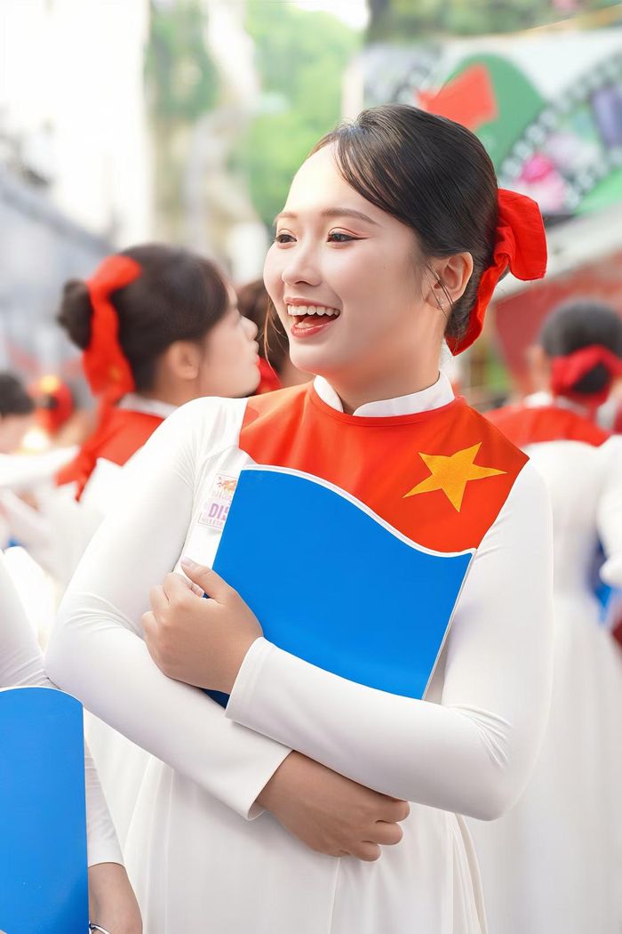 Thanh Thảo là một trong những đại diện Khối Trí thức tham gia diễu hành tại Lễ kỷ niệm 80 năm Cách mạng Tháng Tám thành công và Quốc khánh 2/9.