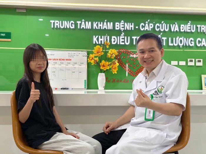 Sau 10 năm kết quả phục hồi của bệnh nhi khiến nhiều người xúc động - Ảnh BVCC
