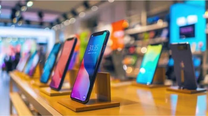 Thời gian hỗ trợ phần mềm kéo dài và hiệu năng smartphone ngày càng dư thừa khiến chu kỳ đổi máy của người dùng tăng lên đáng kể.