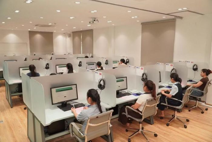 Điểm thi được trang bị hạ tầng kỹ thuật đồng bộ, bảo đảm tính khách quan và minh bạch cao nhất cho kỳ khảo sát. (Ảnh: IIG Việt Nam)