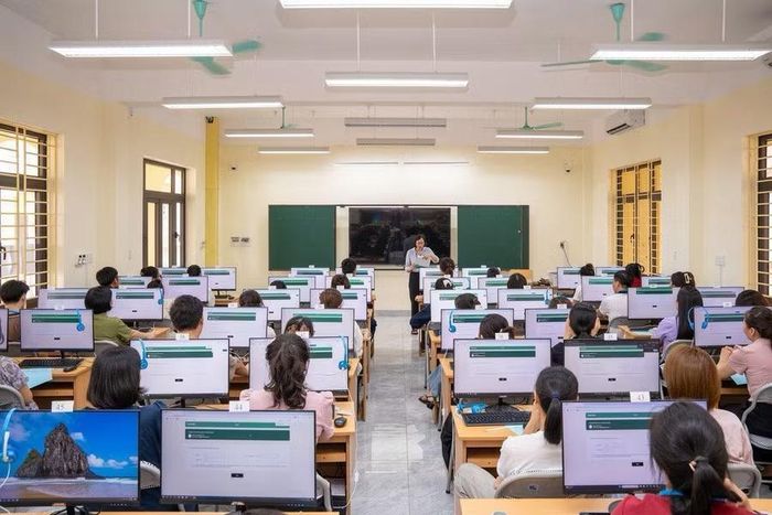 Các giáo viên dễ dàng thao tác làm bài thi TOEIC Link nhờ giao diện được thiết kế khoa học, thân thiện với người dùng. (Ảnh: IIG Việt Nam).
