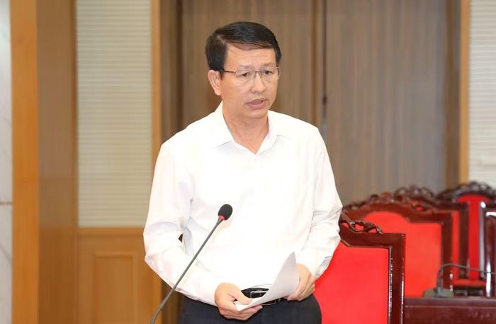 Ông Nguyễn Văn Chiến, Giám đốc Sở GD&amp;ĐT tỉnh Sơn La phát biểu.