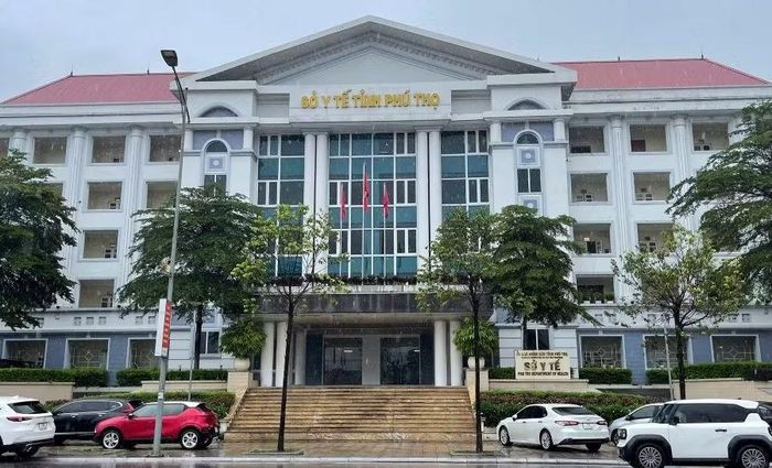Phóng viên đã liên hệ với Sở Y tế tỉnh Phú Thọ để tìm hiểu diễn biến vụ việc và quan điểm chỉ đạo, xử lý của ngành y tế.