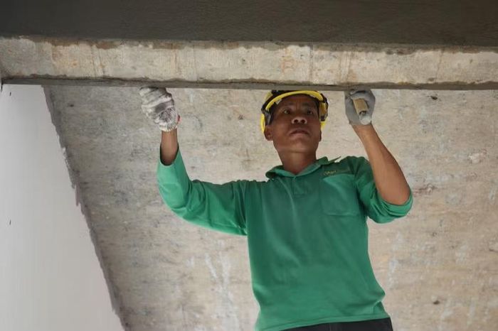 Cẩn thận trong từng chi tiết. (Ảnh: Thế Hùng)