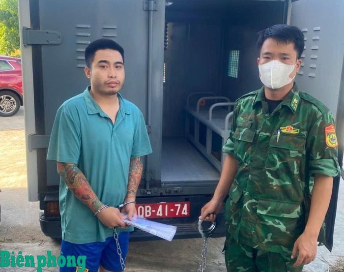 Đối tượng Trương Tuấn Anh bị bắt giữ khi đang vận chuyển trái phép chất ma túy. Ảnh: Trúc Hà